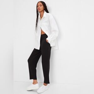 Great Condition GAP Cream Waffle Easy Taper Pants Size XS petite